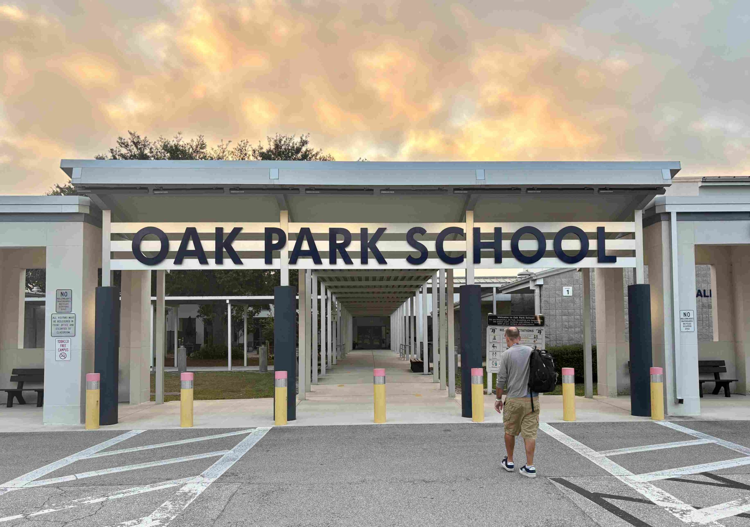 Oak Park School Entrance (1)
