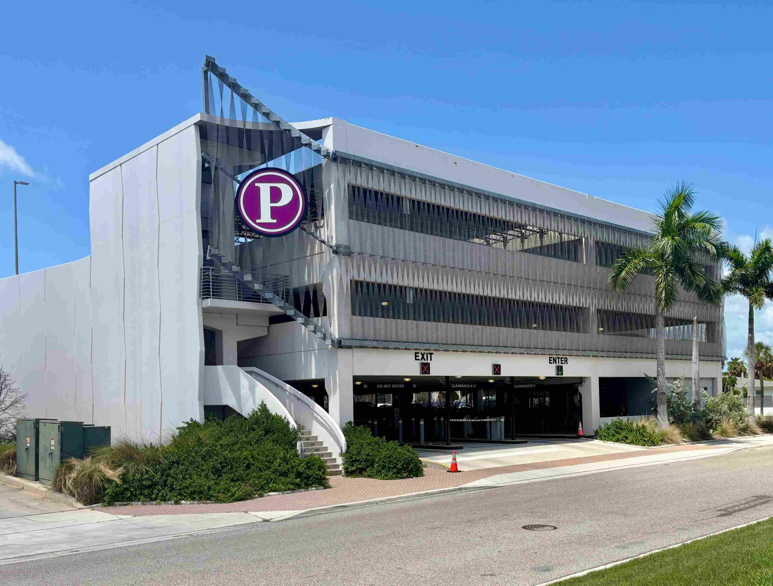 St. Armands Parking Garage